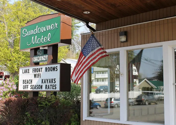 The Sundowner On Lake George